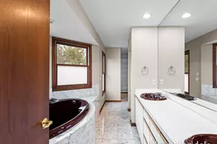 150 Bay Cir Dr, Holland, MI 49424 - Photo 34