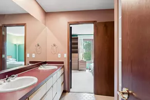 150 Bay Cir Dr, Holland, MI 49424 - Photo 42