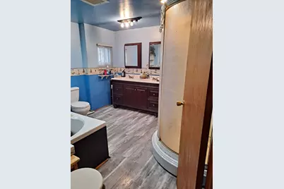 22211 Grandy Street, Clinton Twp, MI 48035 - Photo 4