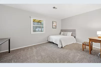 559 Northwestern Drive, Adrian, MI 49221 - Photo 12