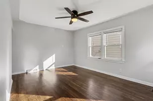 64 Pleasant Ave, Battle Creek, MI 49015 - Photo 4