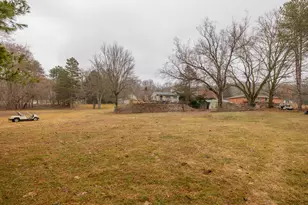 8397 N Riverview Dr, Kalamazoo, MI 49004 - Photo 20