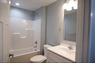 557 Ira Ave, Kalamazoo, MI 49048 - Photo 18