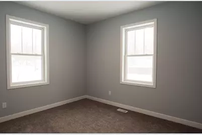 557 Ira Avenue, Kalamazoo, MI 49048 - Photo 8