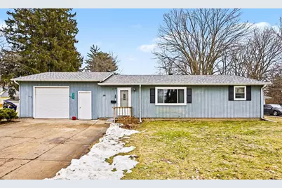 313 S East Street, Cassopolis, MI 49031 - Photo 1