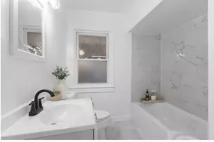 11560 Christy St, Detroit, MI 48205 - Photo 12