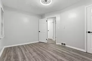 11560 Christy St, Detroit, MI 48205 - Photo 14