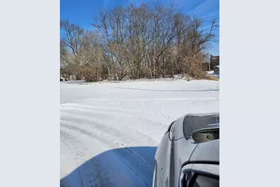 402 N Superior Street, Albion, MI 49224 - Photo 4