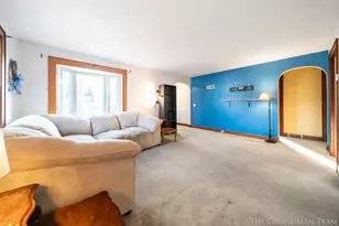 625 W Clinton St, Hastings, MI 49058 - Photo 8