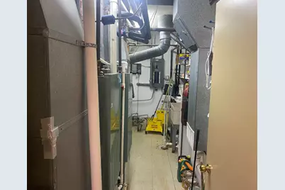 7033 Hammond Avenue SE, Caledonia, MI 49316 - Photo 12