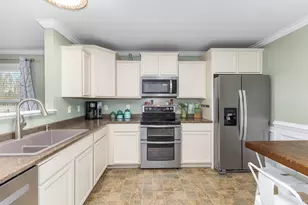 9615 Hessler Crossing, Rockford, MI 49341 - Photo 6