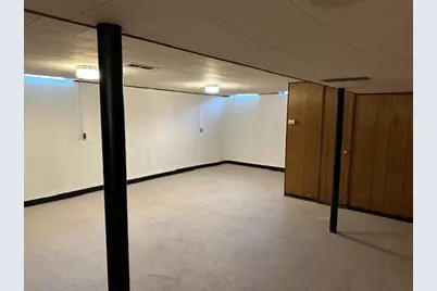 18547 Hillcrest Street, Livonia, MI 48152 - Photo 14