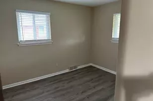 18547 Hillcrest St, Livonia, MI 48152 - Photo 18