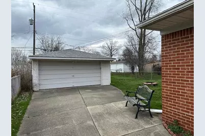 18547 Hillcrest Street, Livonia, MI 48152 - Photo 38