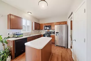 464 Shiloh Dr, Chelsea, MI 48118 - Photo 6