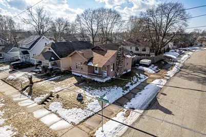 2021 Edgewood Avenue NE, Grand Rapids, MI 49505 - Photo 28