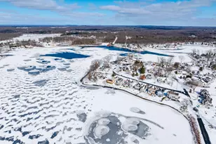 963 Treasure Island Dr, Mattawan, MI 49071 - Photo 10