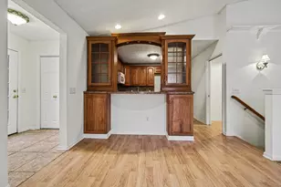 4391 Idlewood Dr SW, Wyoming, MI 49519 - Photo 4