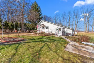 11695 Riker Rd, Litchfield, MI 49252 - Photo 2