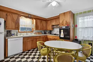 2013 Cooper Rd, Jackson, MI 49202 - Photo 8