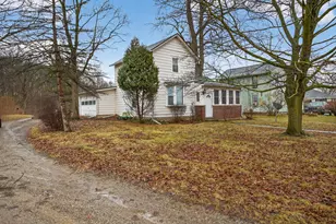 2013 Cooper Rd, Jackson, MI 49202 - Photo 4