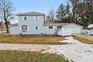 424 S Dryden St, Hart, MI 49420 - Photo 2