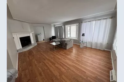 8405 Robindale Avenue, Dearborn Heights, MI 48127 - Photo 6