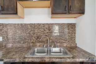 15780 Lesure St, Detroit, MI 48227 - Photo 4