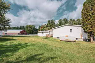 9025 Nugent Ave NE, Rockford, MI 49341 - Photo 8