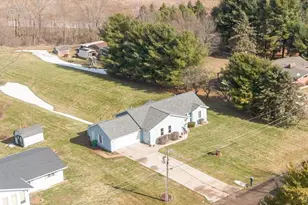 3357 Highview Dr, Berrien Springs, MI 49103 - Photo 10