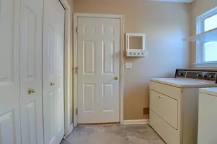 8165 Sequoia Ln, White Lake, MI 48386 - Photo 16