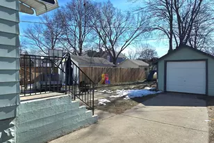 1130 Columbus Ave, Grand Haven, MI 49417 - Photo 2