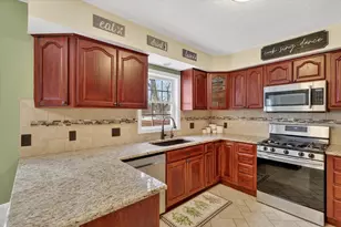 818 Parchmount Ave, Kalamazoo, MI 49004 - Photo 10