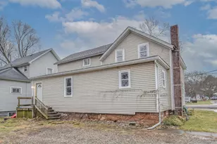 184 S Clay St, Coldwater, MI 49036 - Photo 2