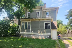 719 Fairview Ave NE, Grand Rapids, MI 49503 - Photo 1