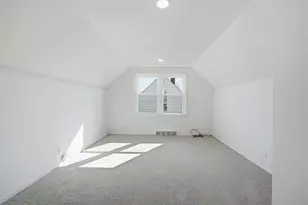 7077 Deering St, Garden City, MI 48135 - Photo 18