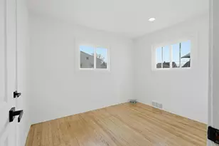 7077 Deering St, Garden City, MI 48135 - Photo 16