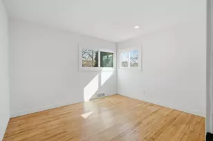 7077 Deering St, Garden City, MI 48135 - Photo 12