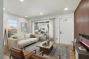 7077 Deering St, Garden City, MI 48135 - Photo 4