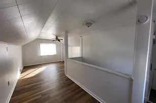 10124 Pelham Rd, Taylor, MI 48180 - Photo 14