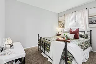 9286 Chamberlain St, Romulus, MI 48174 - Photo 10