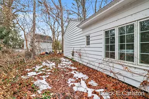 428 Oaknoll Dr, Muskegon, MI 49445 - Photo 36