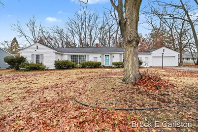 428 Oaknoll Drive, Muskegon, MI 49445 - Photo 2