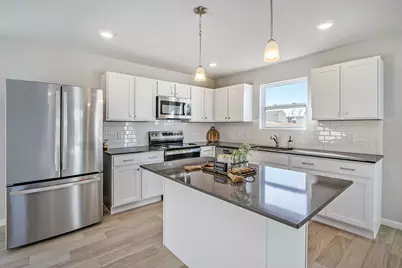 1002 Cedarwood Drive, Greenville, MI 48838 - Photo 4