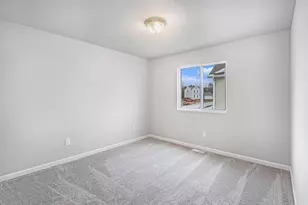 1002 Cedarwood Dr, Greenville, MI 48838 - Photo 16