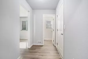 10077 Kearns Ct, Portage, MI 49024 - Photo 10