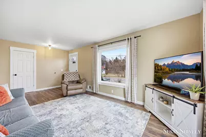 4595 Wakefield Avenue NE, Comstock Park, MI 49321 - Photo 6