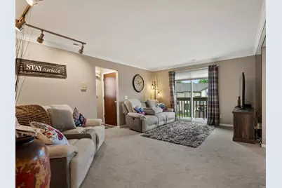 953 Country Club Drive, Saint Clair Shores, MI 48082 - Photo 4