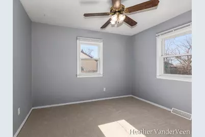 5439 Averill Avenue SW, Grand Rapids, MI 49548 - Photo 12