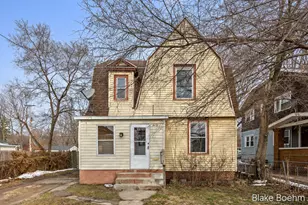 619 Oakdale St SE, Grand Rapids, MI 49507 - Photo 1
